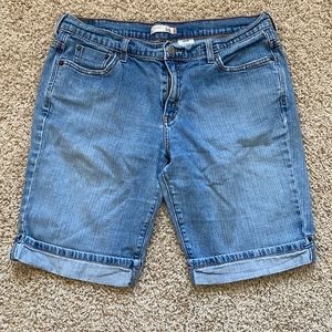 Vintage Levi’s 515 Bermudas